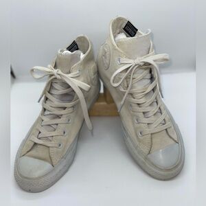 Women’s Size 6 Grey Suede ClimaCool Converse Hightops